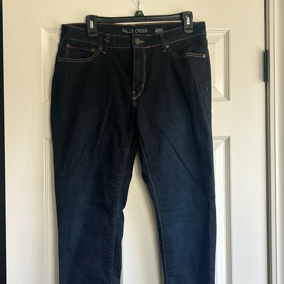 Size 12 falls creek skinny jeans. - Picture 1 of 5
